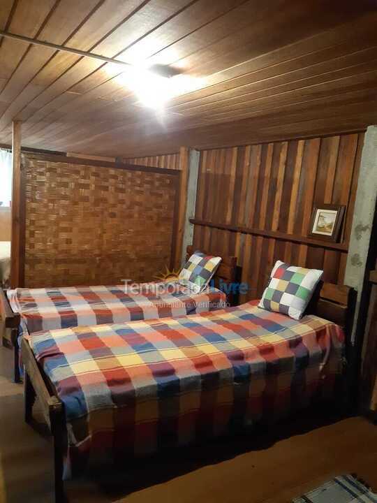 Granja para alquiler de vacaciones em Nova Friburgo (Rio Bonito de Lumiar)