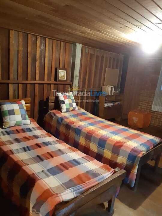 Granja para alquiler de vacaciones em Nova Friburgo (Rio Bonito de Lumiar)