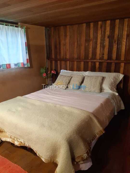 Granja para alquiler de vacaciones em Nova Friburgo (Rio Bonito de Lumiar)