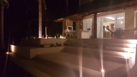 Casa na Praia Mole na beira da praia da Lagoa da Conceição - Paraíso