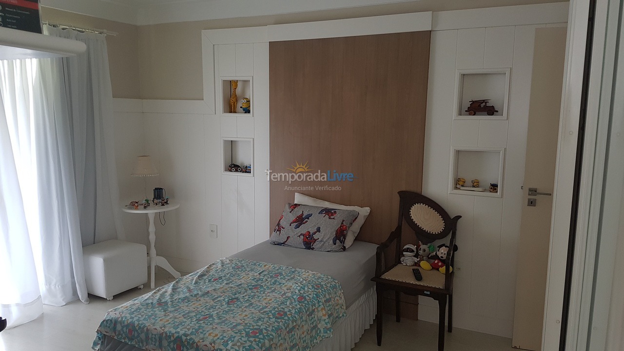 Casa para aluguel de temporada em Florianópolis (Praia Mole)