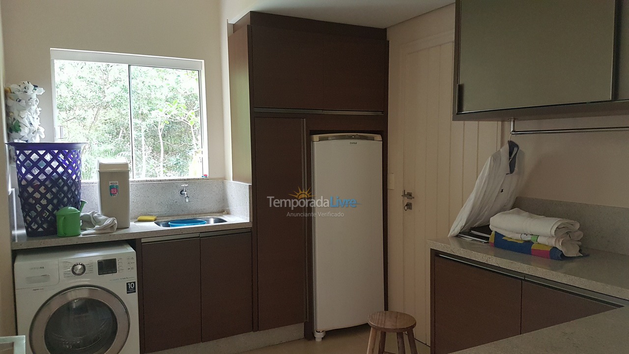 Casa para aluguel de temporada em Florianópolis (Praia Mole)