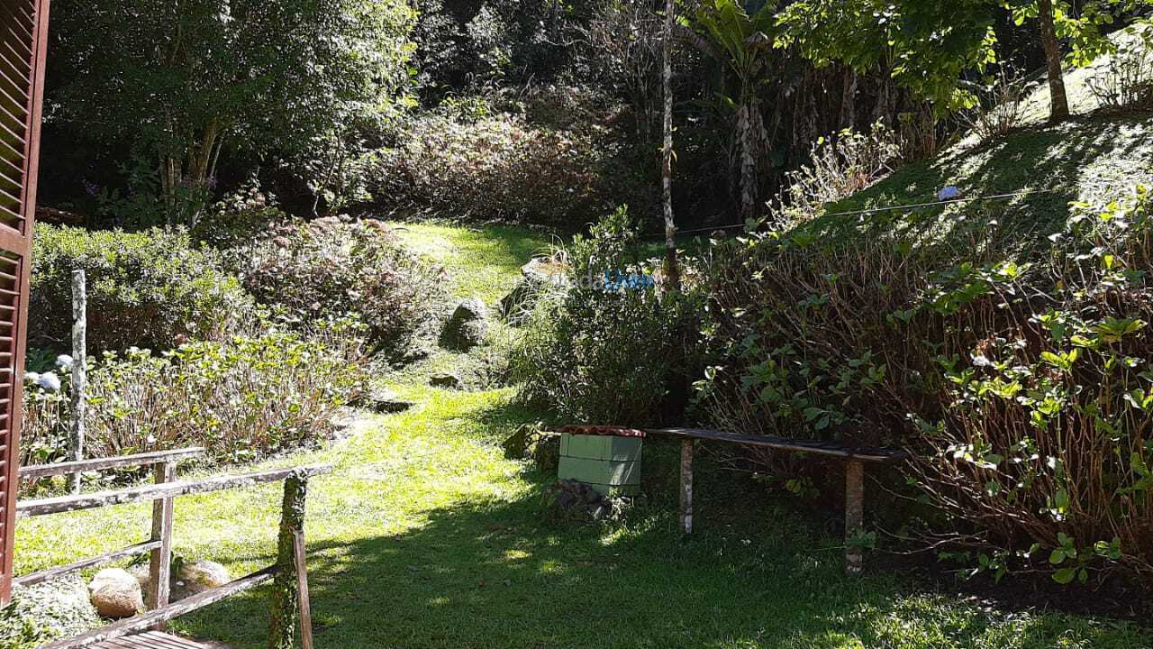Granja para alquiler de vacaciones em Nova Friburgo (Rio Bonito de Lumiar)