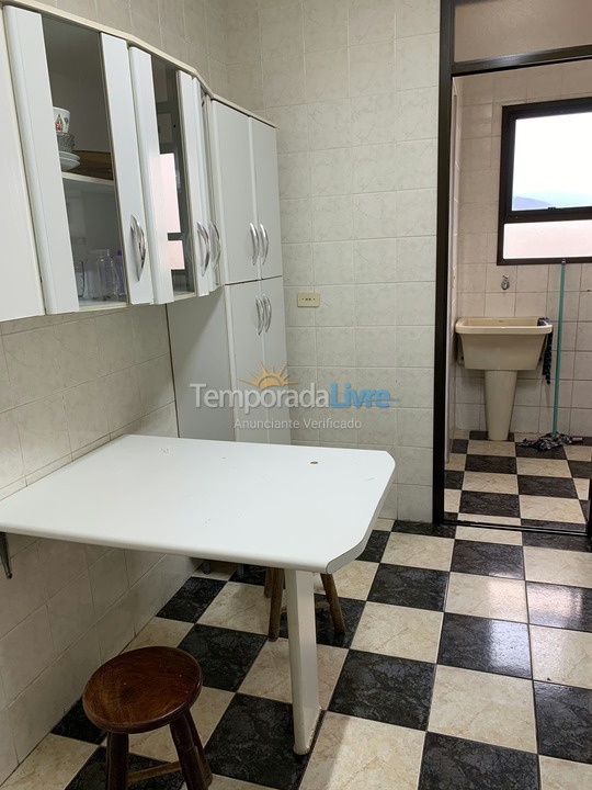 Apartamento para aluguel de temporada em Mongaguá (Mongaguá)