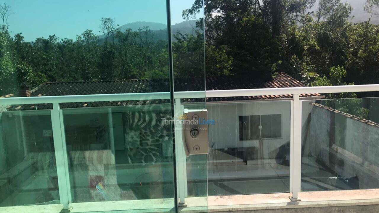 Casa para aluguel de temporada em Caraguatatuba (Capricórnio)