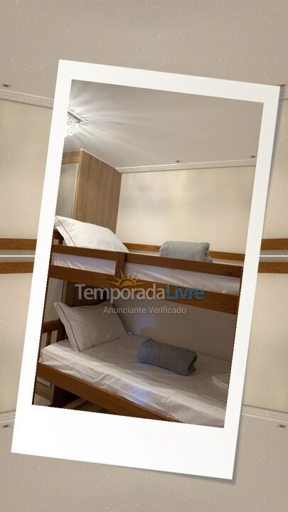 Apartamento para aluguel de temporada em Praia Grande (Vila Tupi)