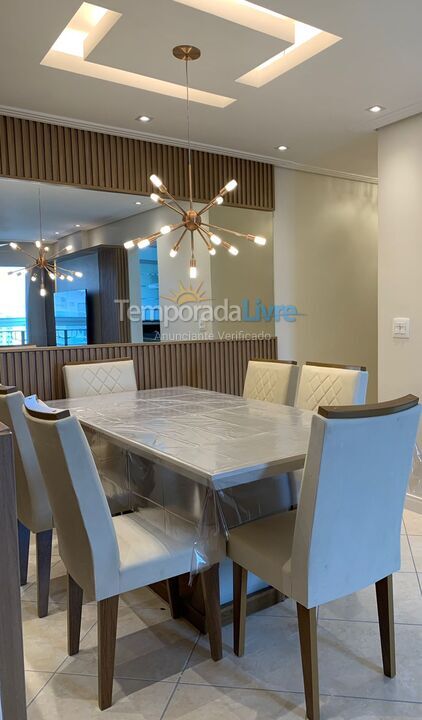 Apartamento para aluguel de temporada em Praia Grande (Vila Tupi)