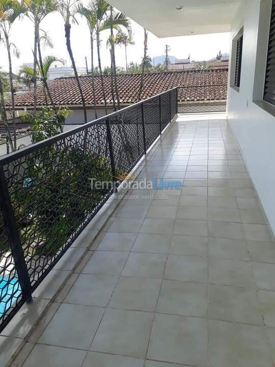 Casa para aluguel de temporada em Guarujá (Enseada)