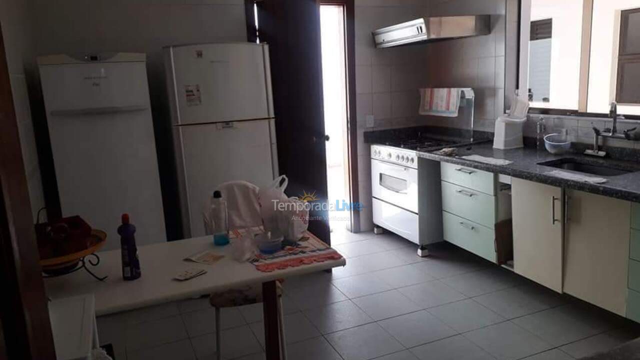 Casa para aluguel de temporada em Guarujá (Enseada)