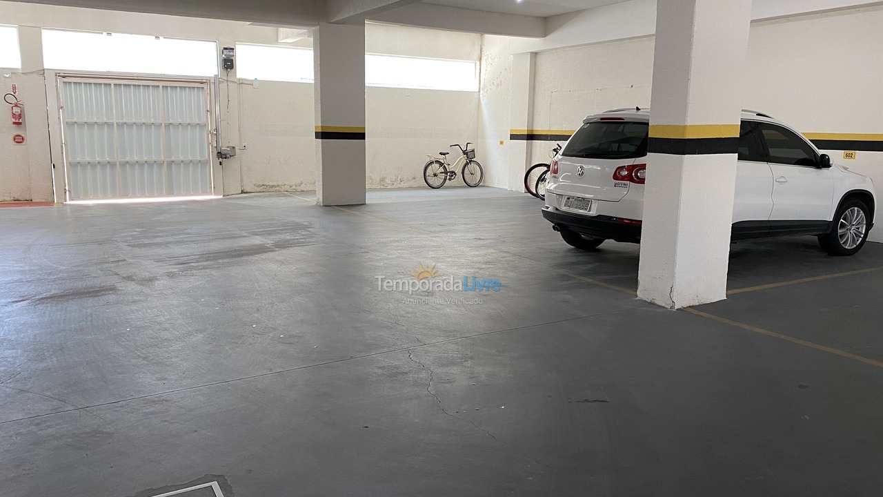 Apartamento para aluguel de temporada em Itapema (Meia Praia)