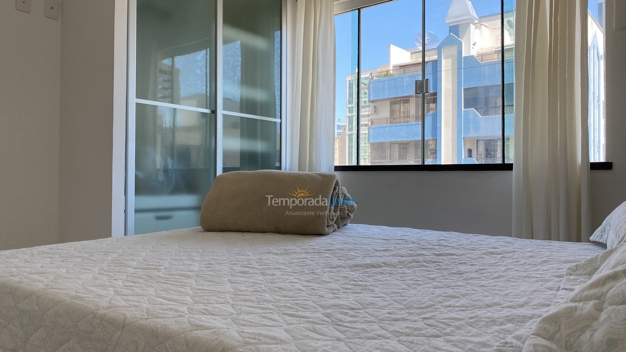 Apartamento para aluguel de temporada em Itapema (Meia Praia)