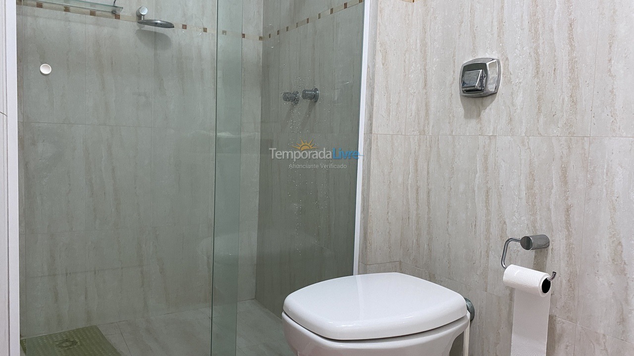 Apartamento para aluguel de temporada em Itapema (Meia Praia)