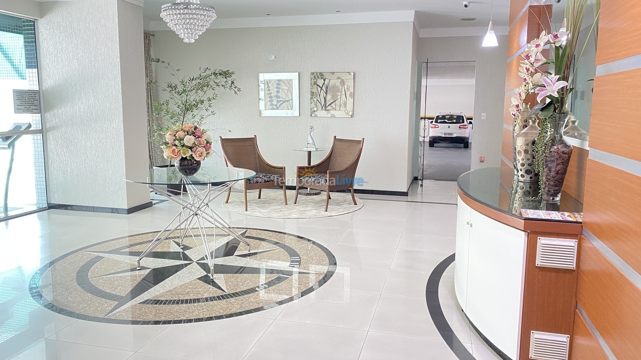 Apartamento para aluguel de temporada em Itapema (Meia Praia)