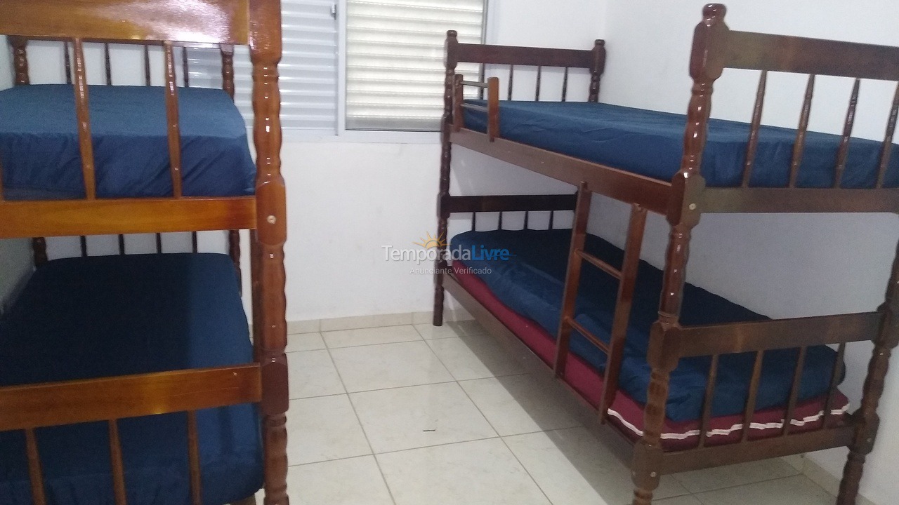 Casa para alquiler de vacaciones em Peruíbe (Balneario Maria Helena Novaes)