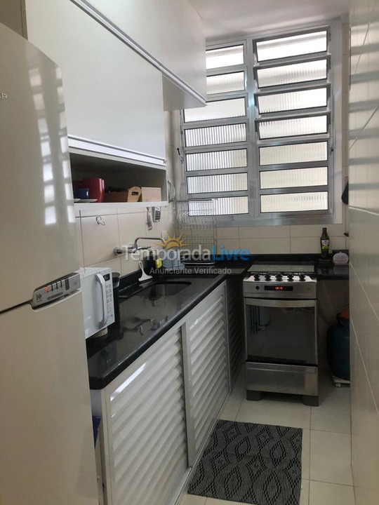 Apartamento para aluguel de temporada em Guarujá (Pitangueiras)