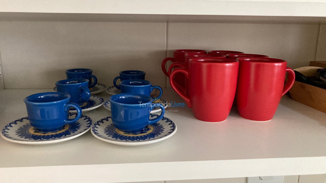 Apartamento para aluguel de temporada em Guarujá (Pitangueiras)