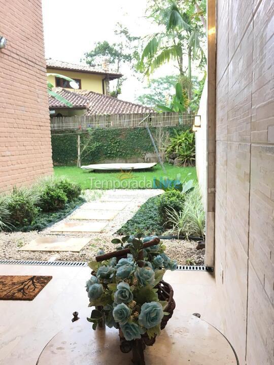 House for vacation rental in Ubatuba (Praia de Itamambuca)