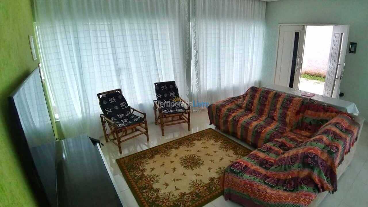 Casa para aluguel de temporada em Caraguatatuba (Capricórnio)