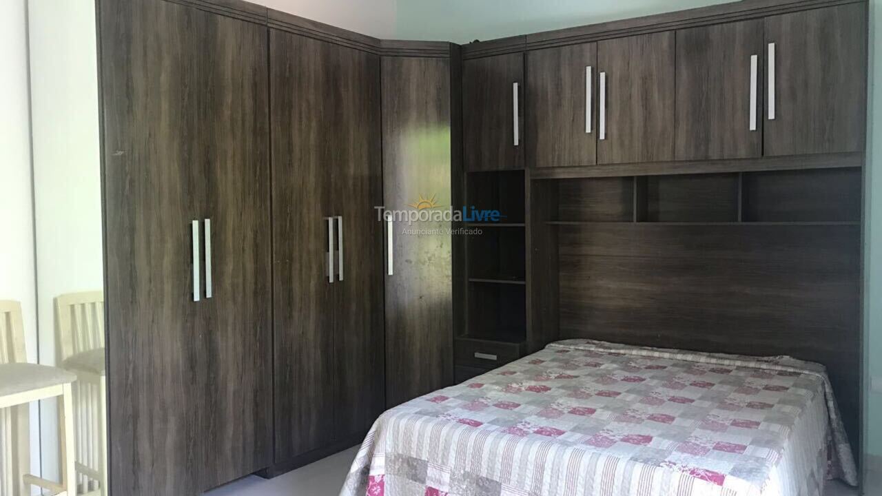 Casa para aluguel de temporada em Caraguatatuba (Capricórnio)