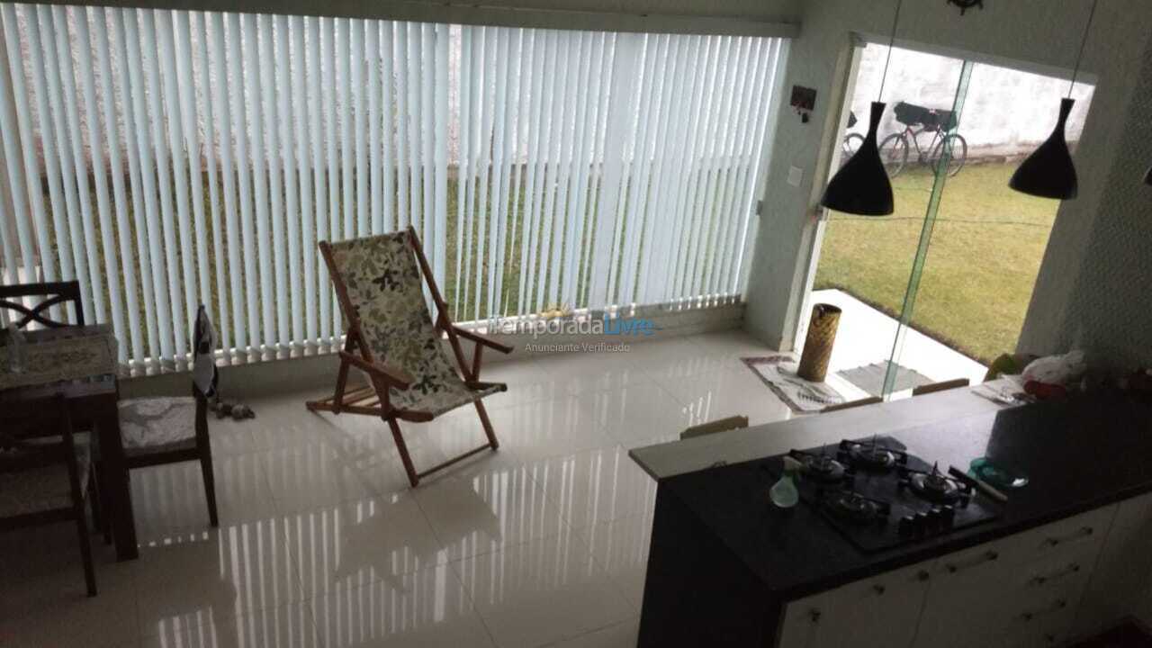 Casa para aluguel de temporada em Caraguatatuba (Capricórnio)