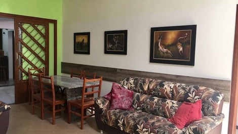 LINDA CASA PERTO DA PRAIA CANASVIEIRAS