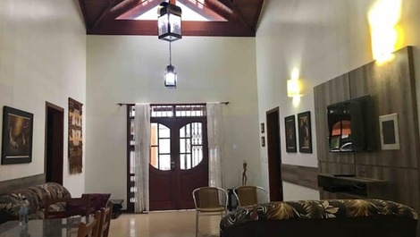 LINDA CASA PERTO DA PRAIA CANASVIEIRAS