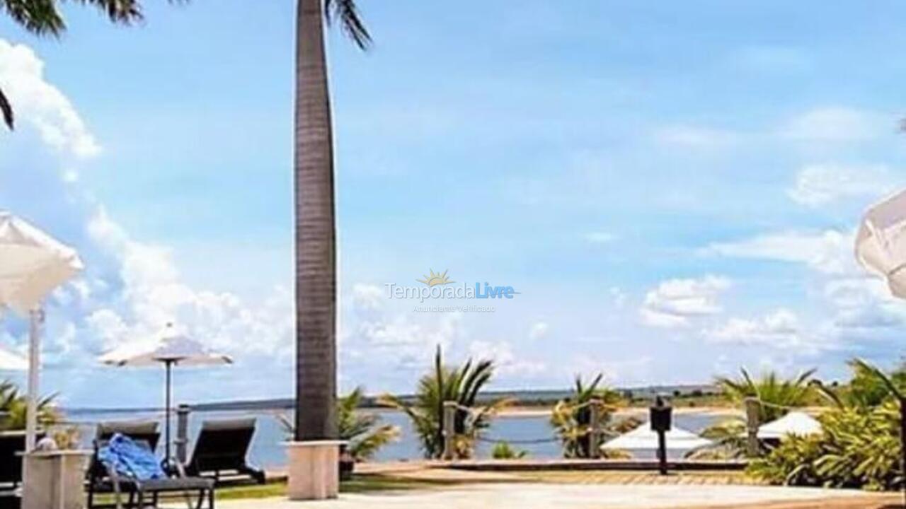 Casa para aluguel de temporada em Paranapanema (Condomínio Riviera de Santa Cristina Xiii)