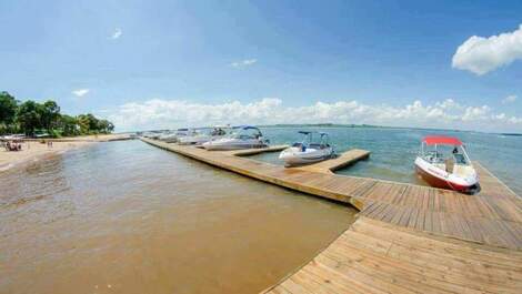 Casa temporada em Paranapanema-SP