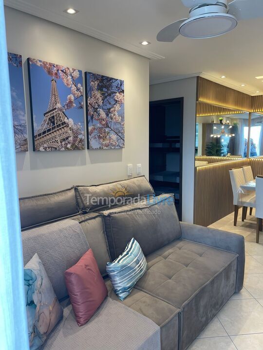 Apartamento para aluguel de temporada em Praia Grande (Vila Tupi)