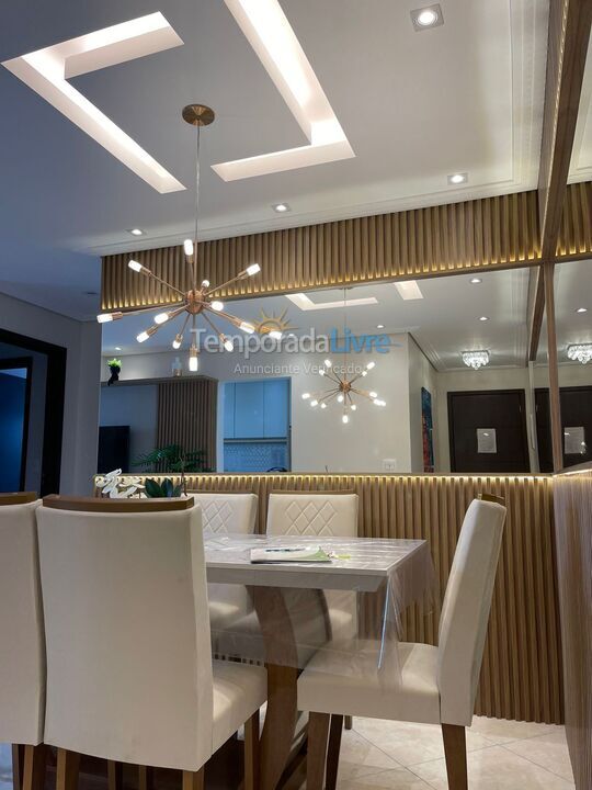 Apartamento para aluguel de temporada em Praia Grande (Vila Tupi)