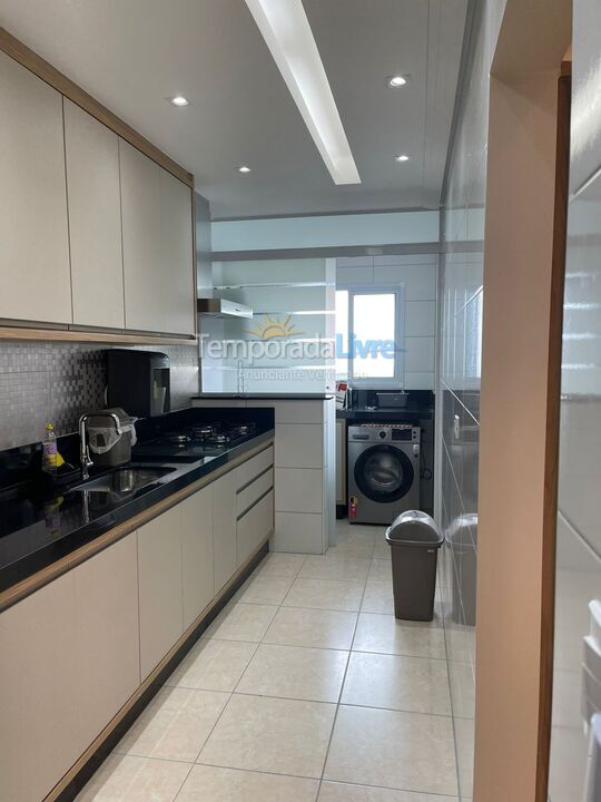 Apartamento para aluguel de temporada em Praia Grande (Vila Tupi)