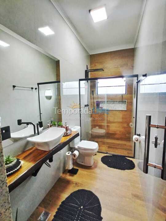 Casa para alquiler de vacaciones em Moeda (Marinho da Serra)