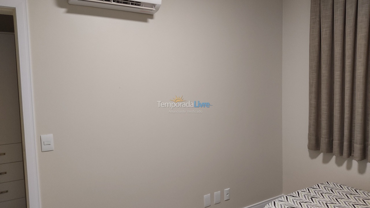 Apartment for vacation rental in Governador Celso Ramos (Praia de Palmas)