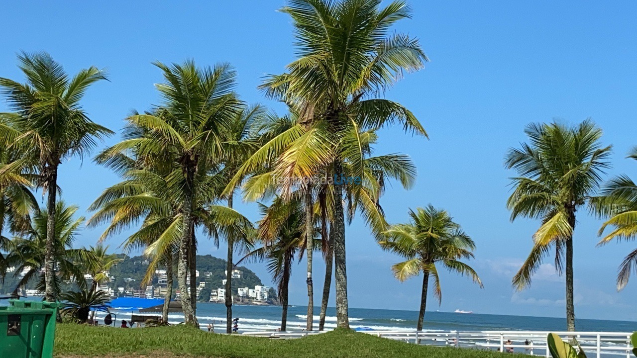 Apartment for vacation rental in Guarujá (Enseada)