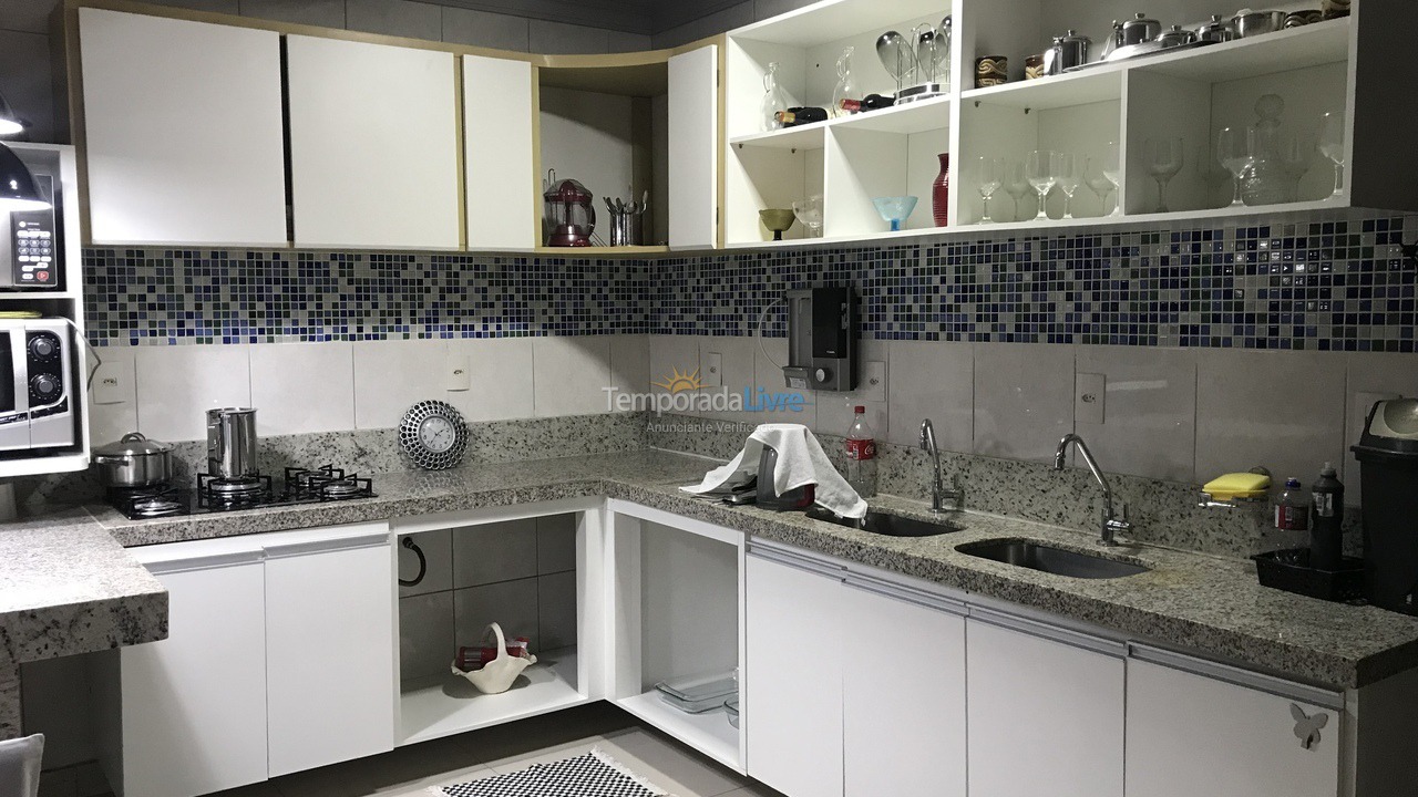 Casa para aluguel de temporada em São Luís (Olho D água)