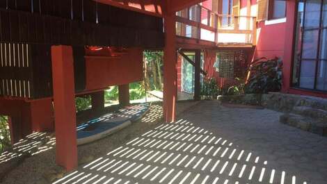 Beautiful house with pool and privileged view in Canto da Lagoa