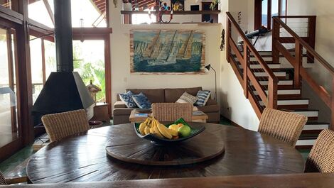 Beautiful house with pool and privileged view in Canto da Lagoa