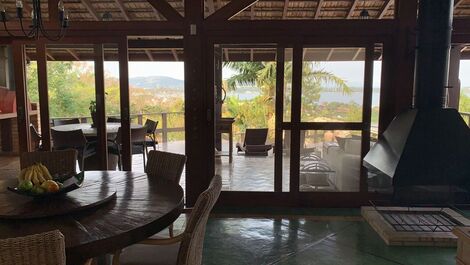 Beautiful house with pool and privileged view in Canto da Lagoa