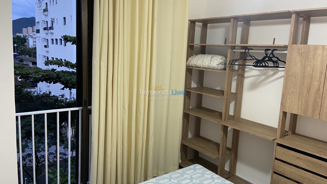 Apartment for vacation rental in Guarujá (Enseada)
