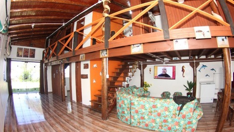 Casa de Playa Frente al Mar – Laguna / SC – ¡Lugar encantador!