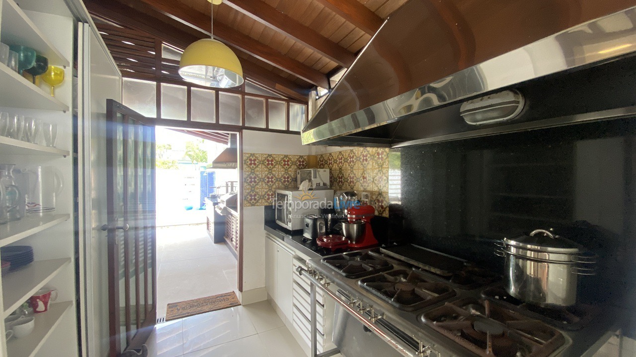 Casa para aluguel de temporada em Bertioga (Riviera de São Lourenço)