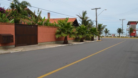 Exclusive house Frene al Mar in Imbituba 15 meters from la playa.