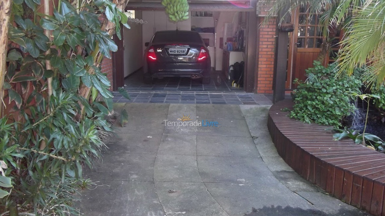 House for vacation rental in Imbituba (Praia da Vila)