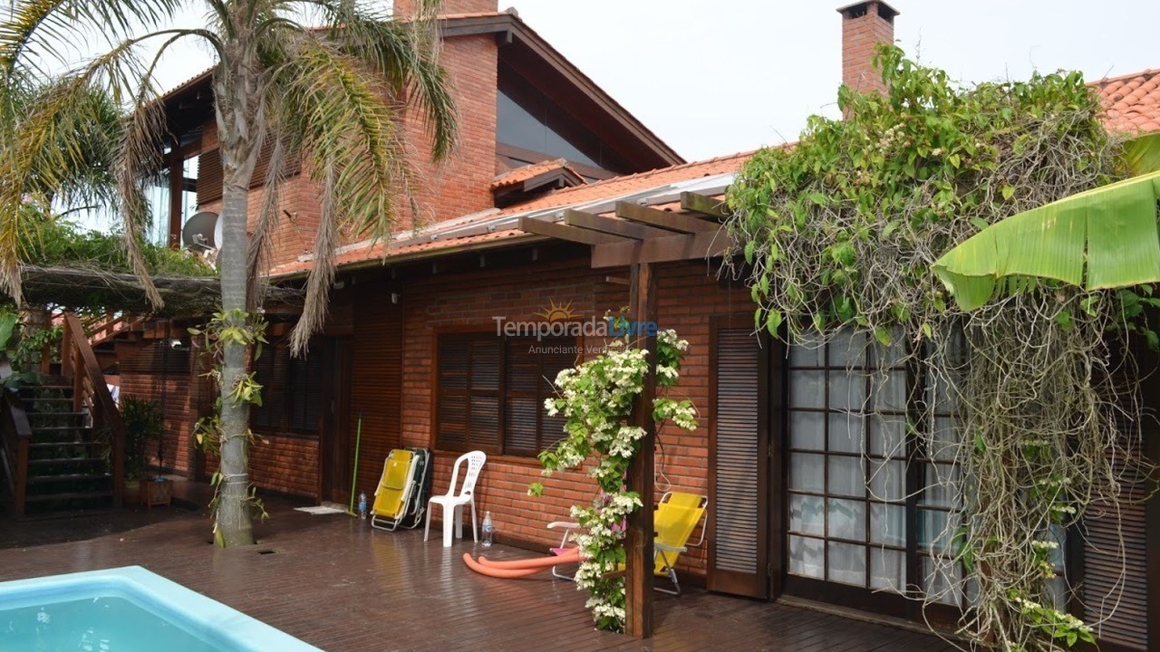 House for vacation rental in Imbituba (Praia da Vila)