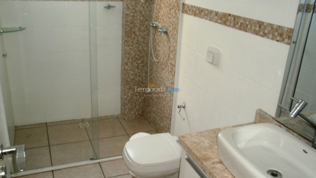 Apartamento para aluguel de temporada em Itapema (Meia Praia)