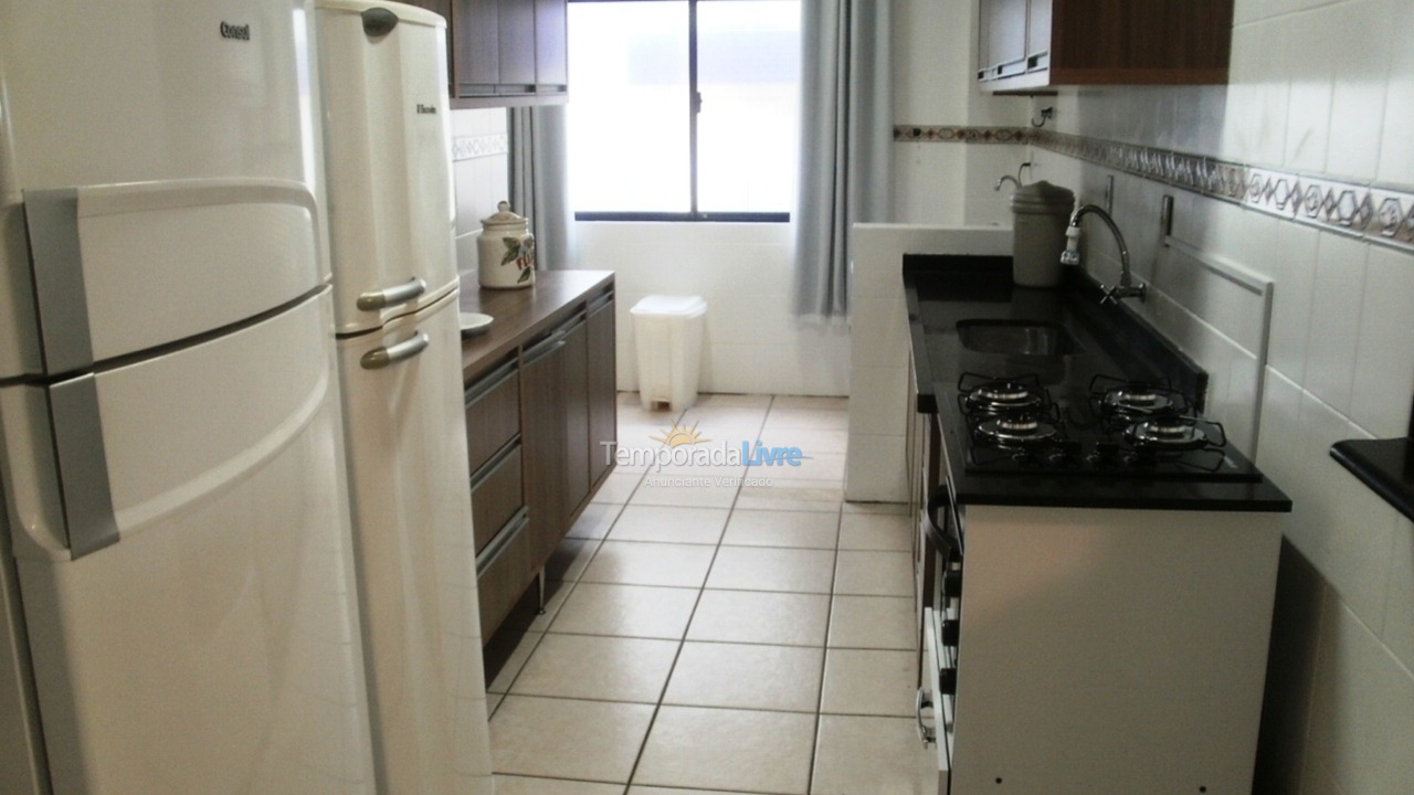 Apartamento para aluguel de temporada em Itapema (Meia Praia)