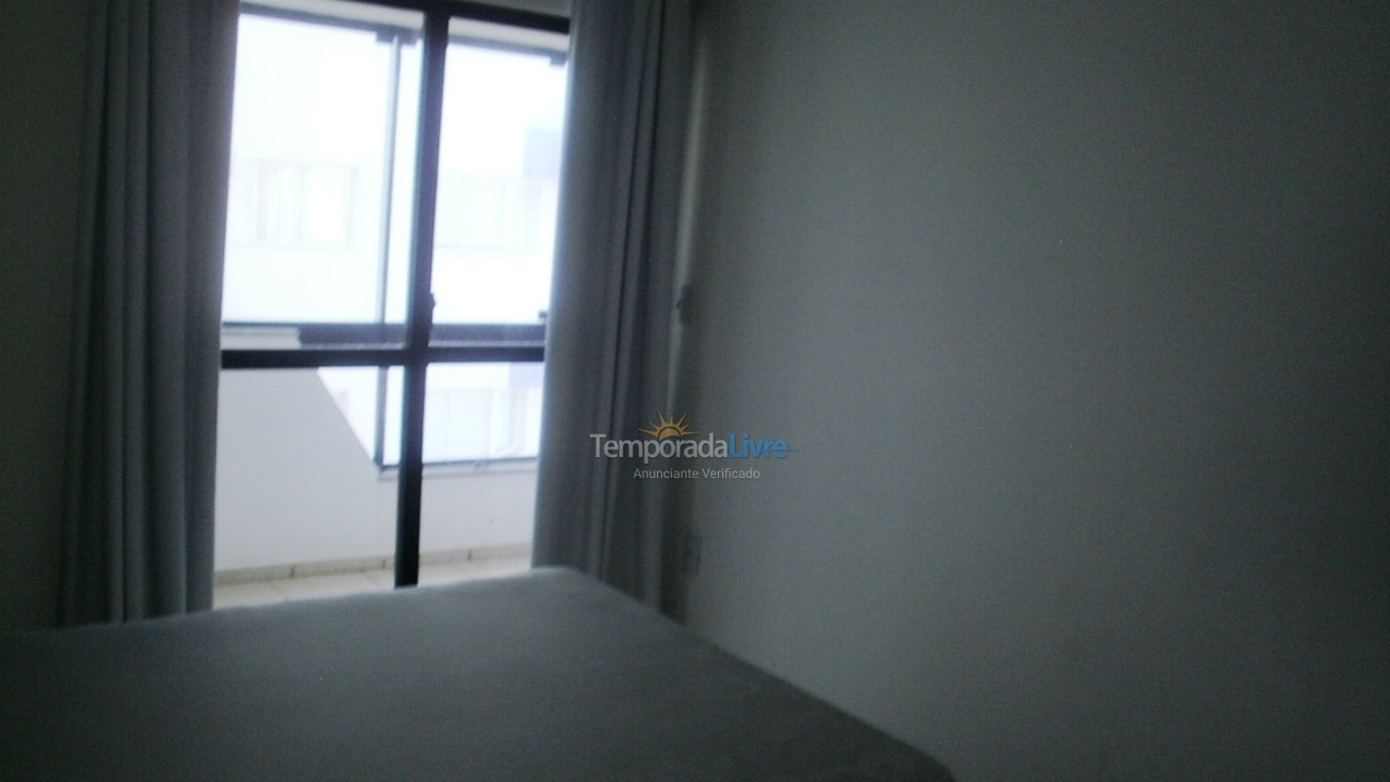 Apartamento para aluguel de temporada em Itapema (Meia Praia)