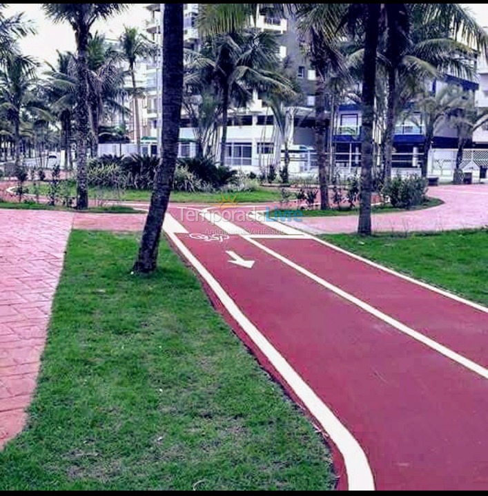 Casa para aluguel de temporada em Praia Grande (Praia do Caiçara)