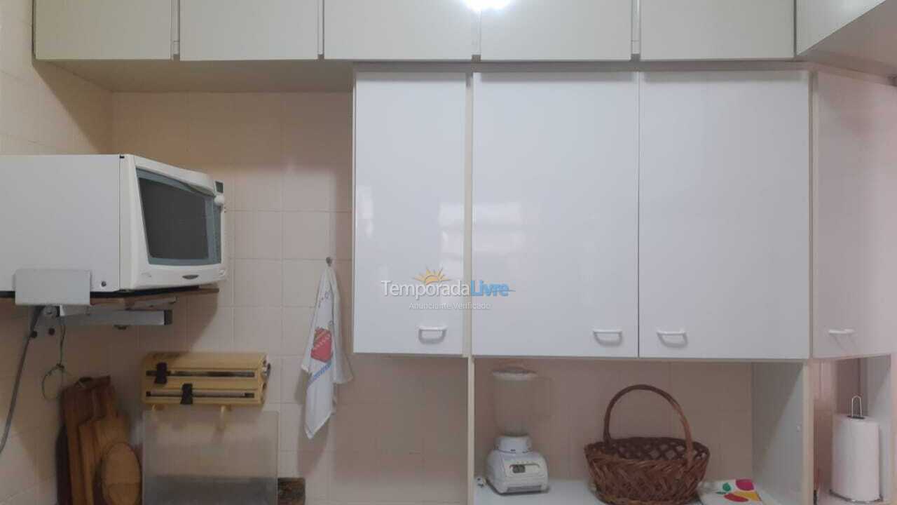 Casa para aluguel de temporada em Ubatuba (Enseada)