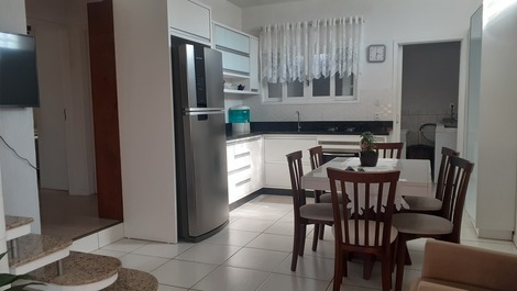 House with swimming pool 700 meters from the sea of ​​English and Santinho